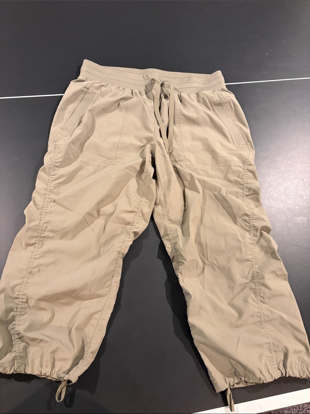 RVX medium light green capri joggers